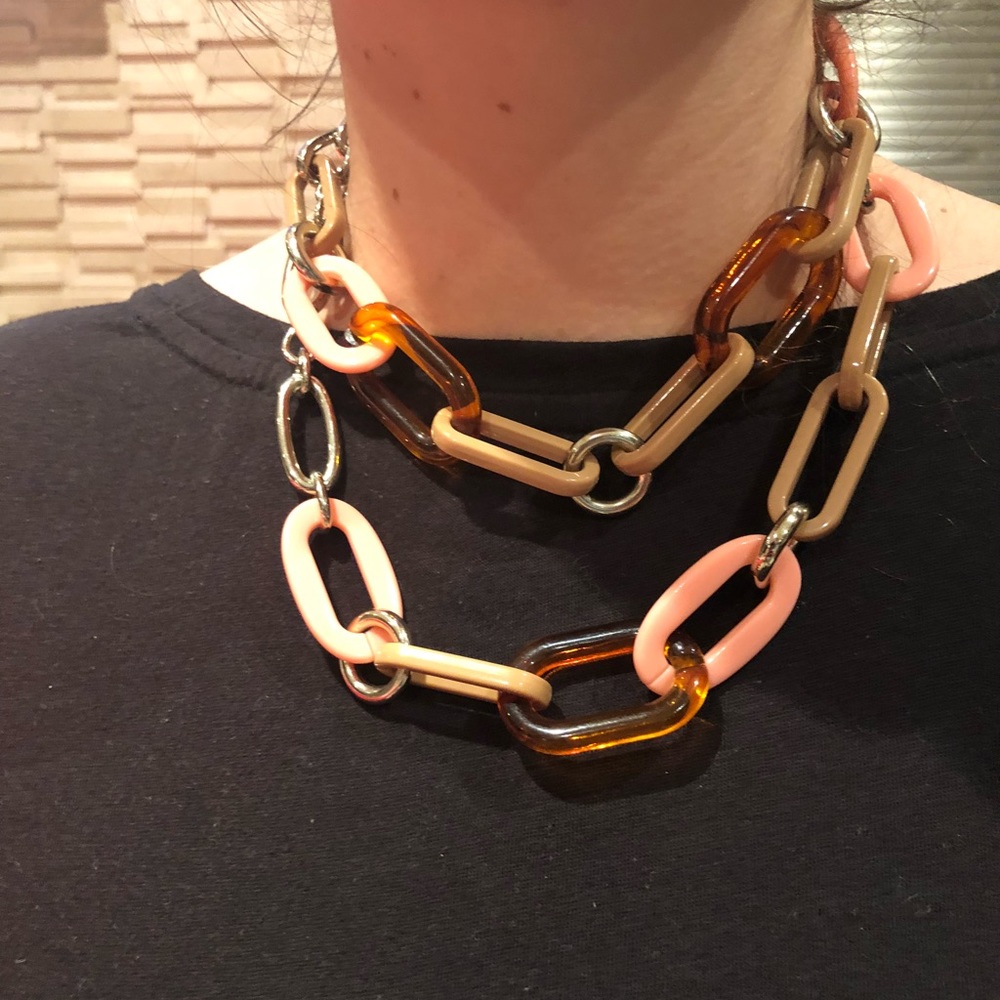 Ann Taylor Acetate and Silver Chain Link Neckace